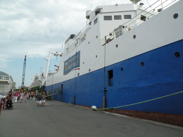  Bateau de pêche